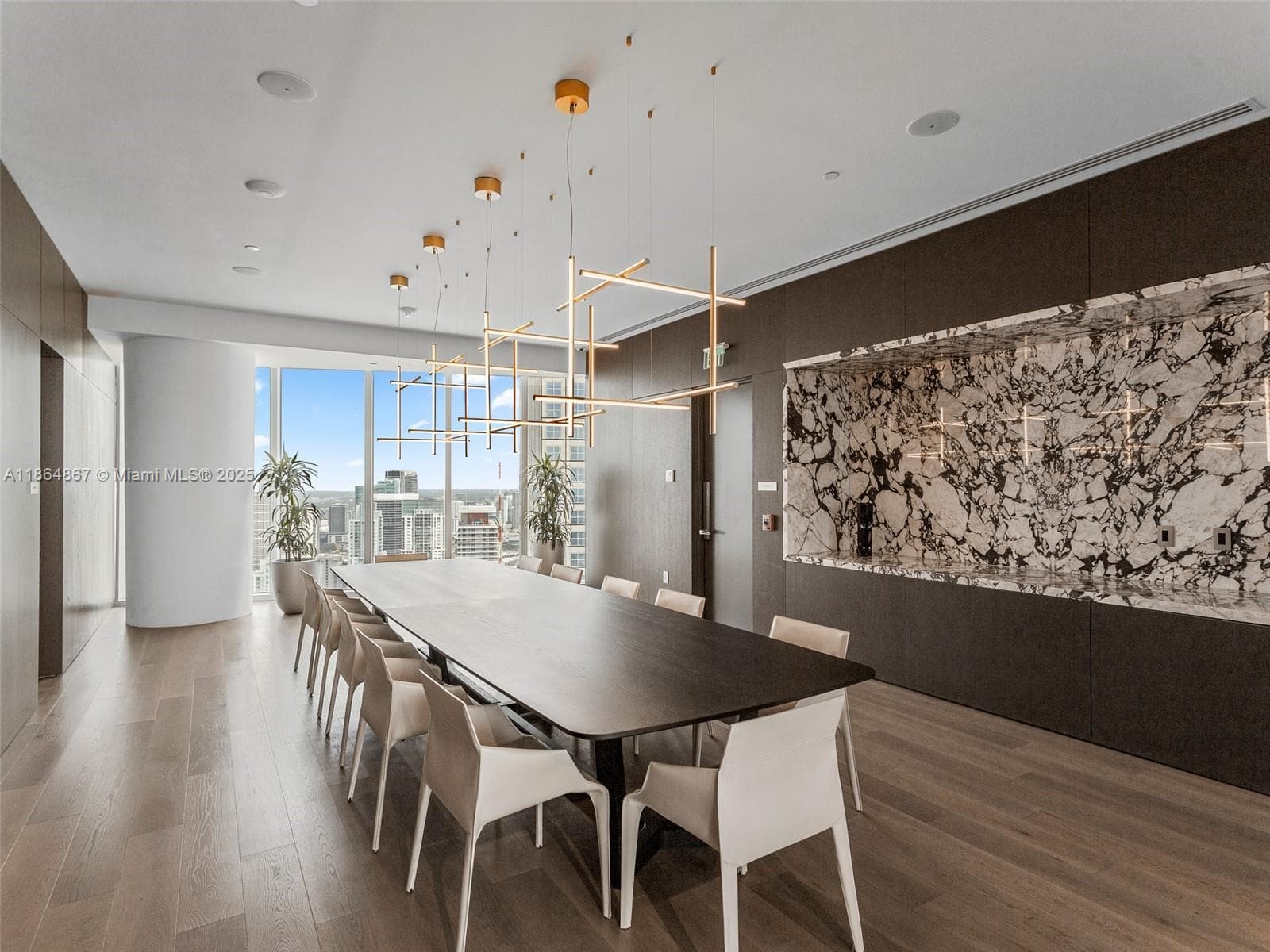 300 Biscayne Blvd Way # 2505, Miami FL 33131 — 68