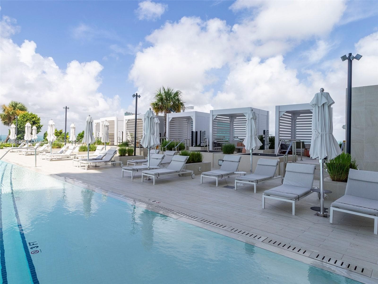 300 Biscayne Blvd Way # 2505, Miami FL 33131 — 74