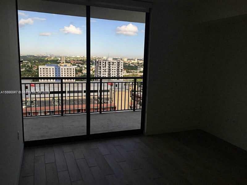 999 SW 1st Ave # 1809, Miami FL 33130 — 3