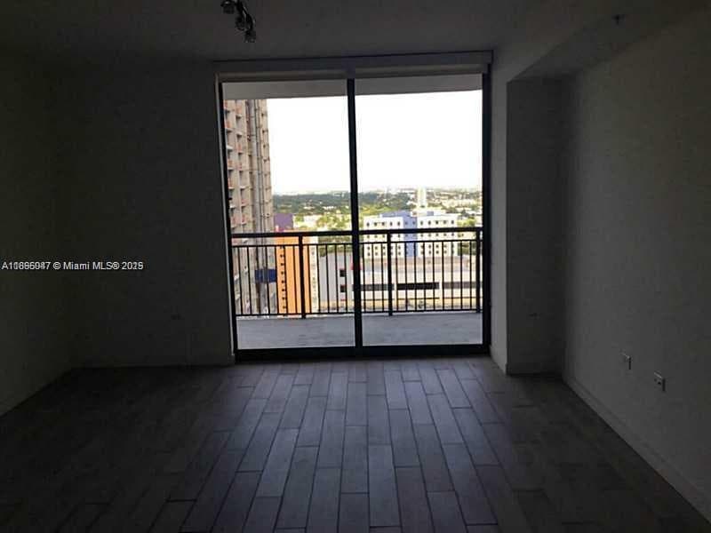 999 SW 1st Ave # 1809, Miami FL 33130 — 1