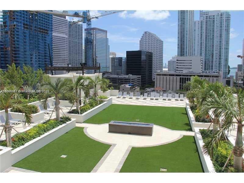 999 SW 1st Ave # 1809, Miami FL 33130 — 15