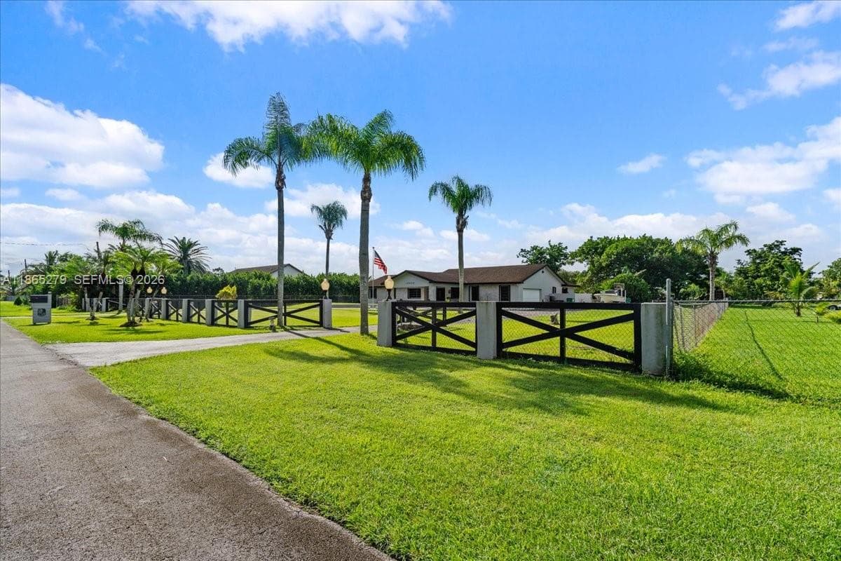 19926 SW 326th St, Homestead FL 33030 — 25