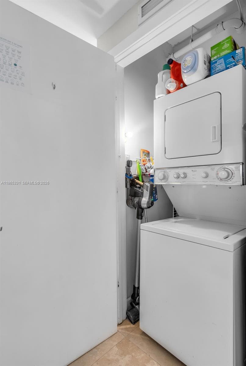 1060 Brickell Ave # 3601, Miami FL 33131 — 12