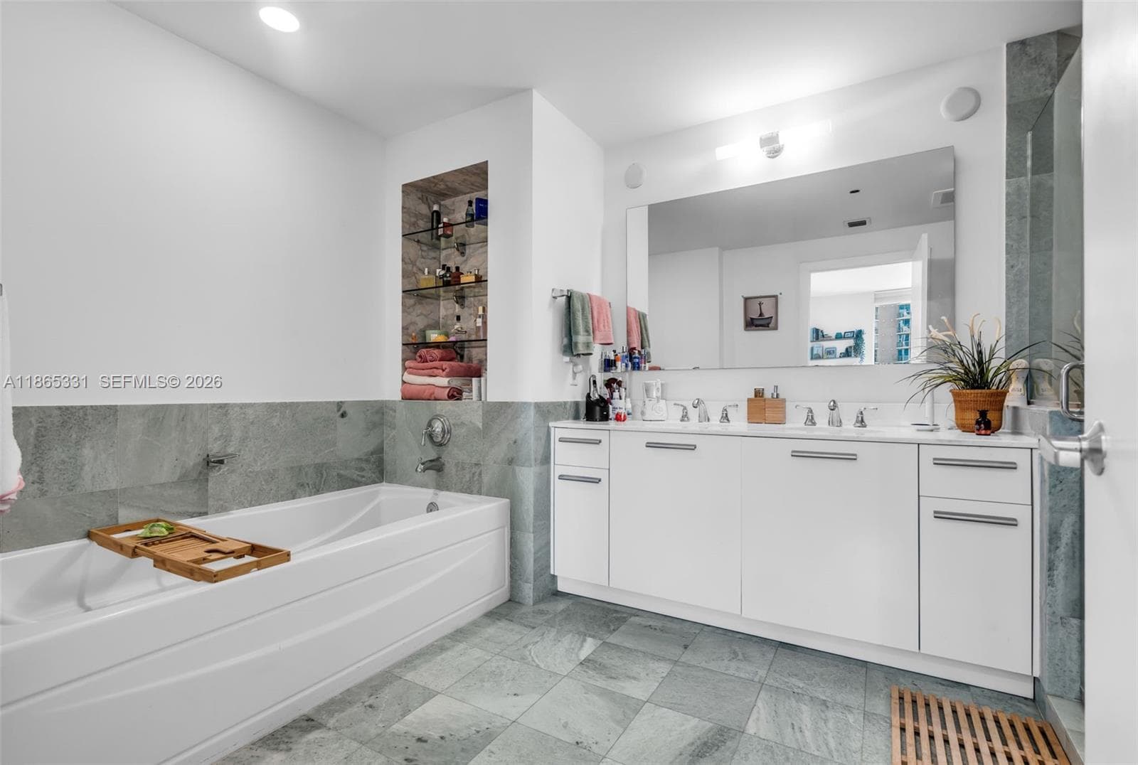 1060 Brickell Ave # 3601, Miami FL 33131 — 8