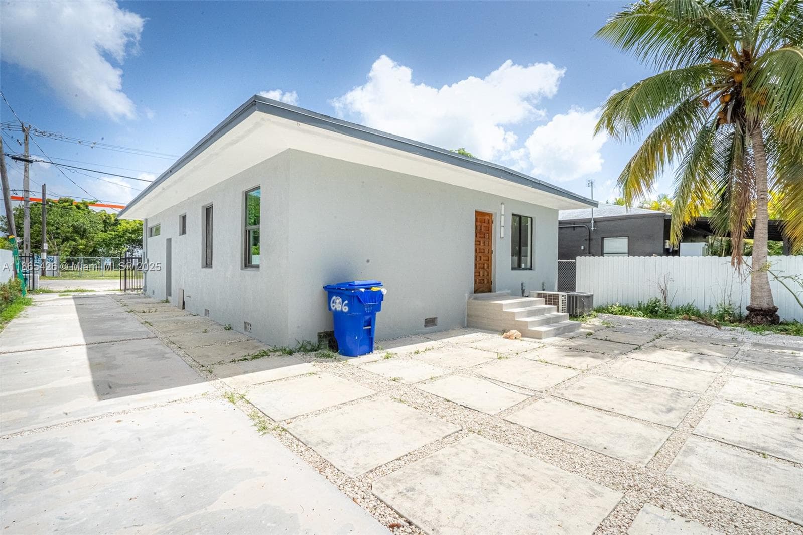 666 NW 28th St, Miami FL 33127 — 12