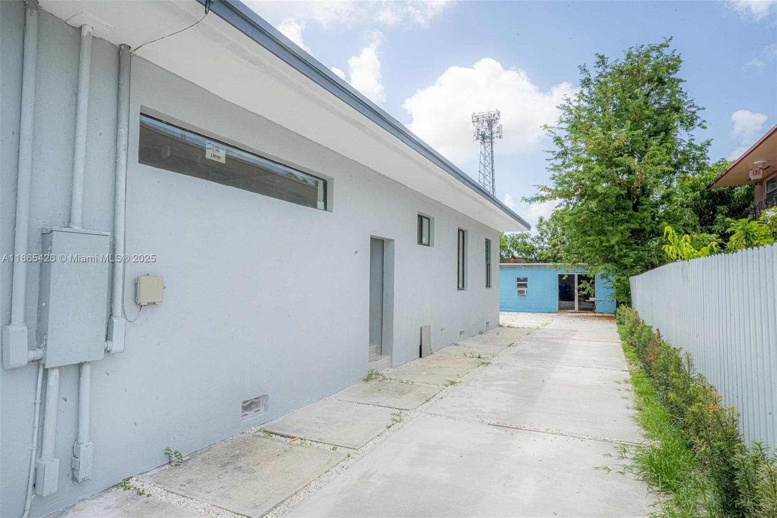 666 NW 28th St, Miami FL 33127 — 7
