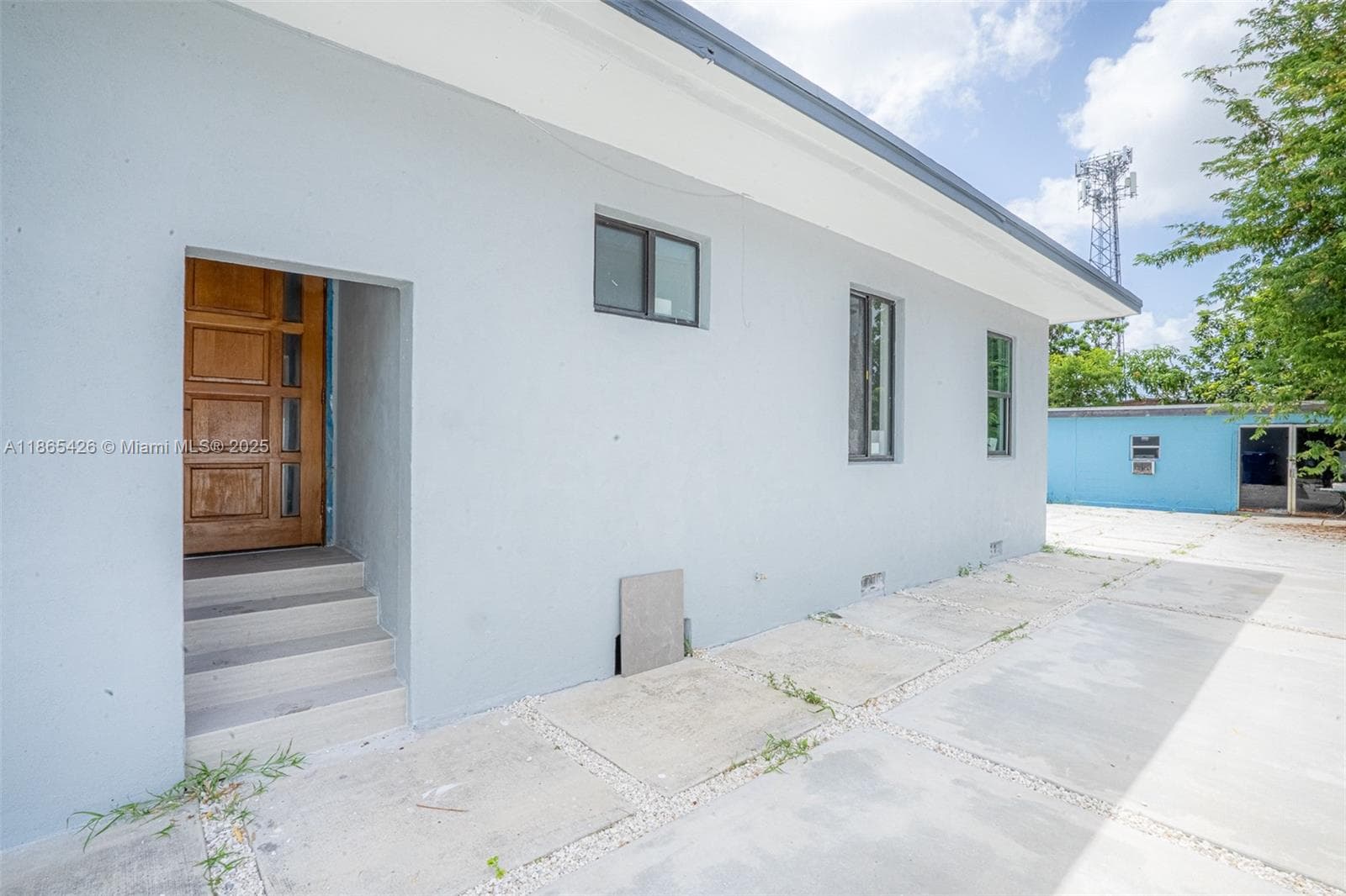 666 NW 28th St, Miami FL 33127 — 10