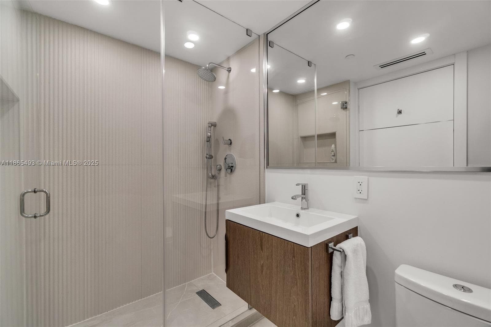 1500 Ocean Drive # 1003, Miami Beach FL 33139 — 23