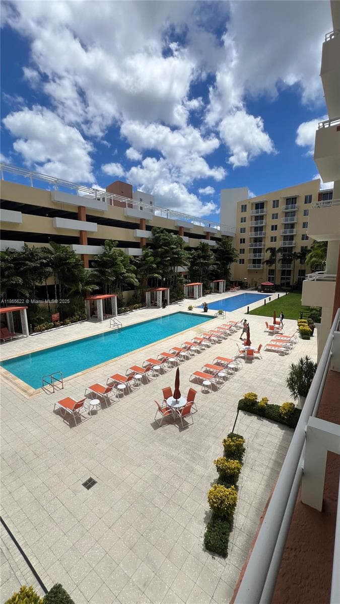 2775 NE 187th # 227, Aventura FL 33180 — 2