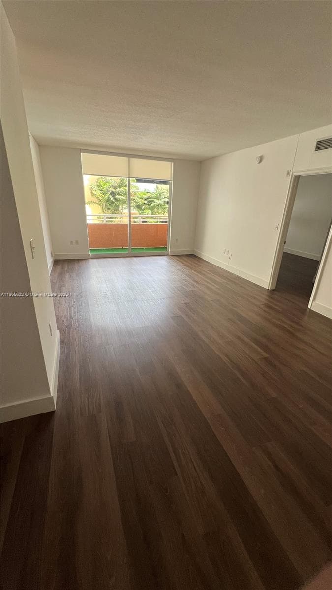 2775 NE 187th # 227, Aventura FL 33180 — 9