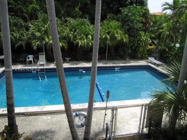 645 NE 77th St # 6, Miami FL 33138 — 2