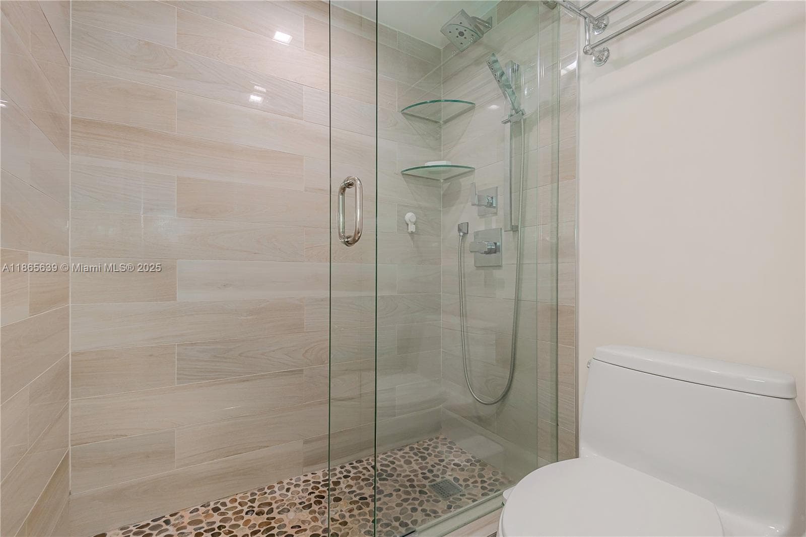 6917 Collins Ave # 511, Miami Beach FL 33141 — 23