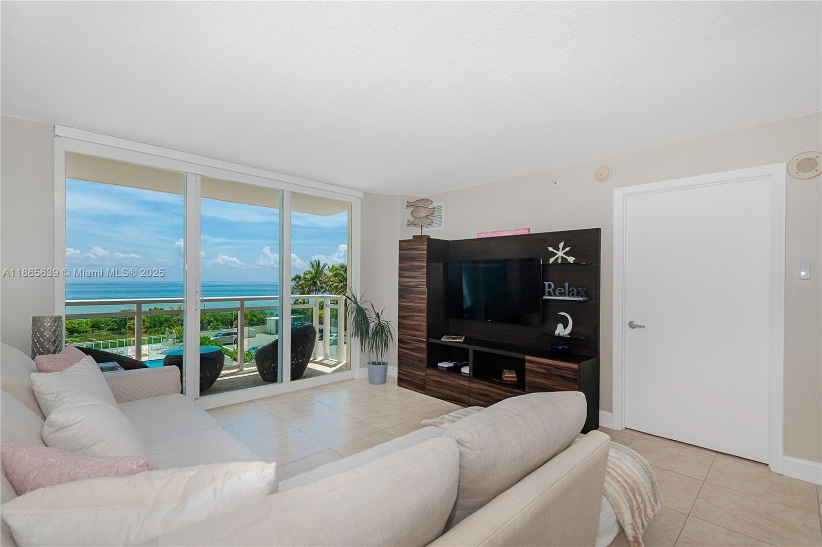 6917 Collins Ave # 511, Miami Beach FL 33141 — 4