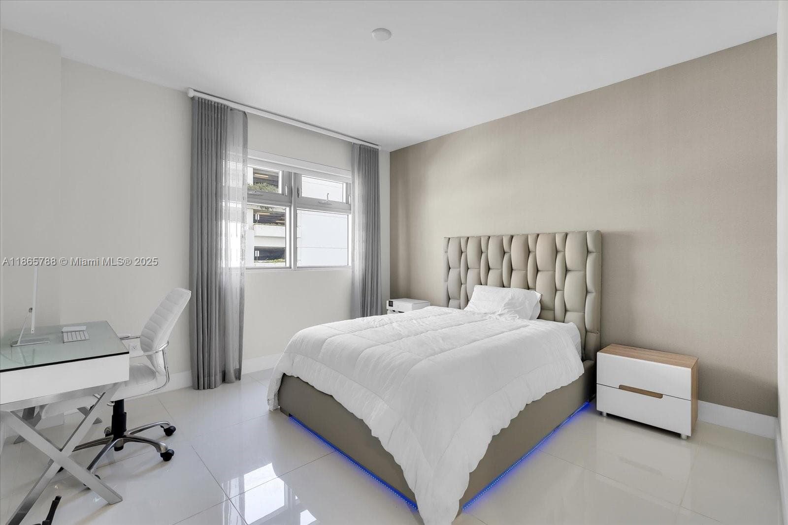 17301 Biscayne Blvd # 401, North Miami Beach FL 33160 — 13