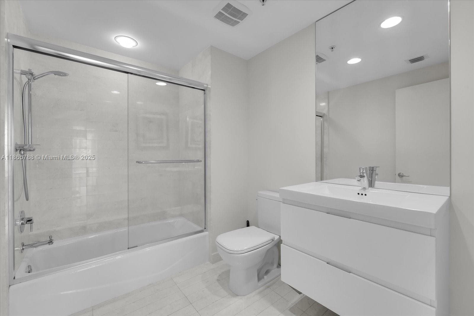 17301 Biscayne Blvd # 401, North Miami Beach FL 33160 — 14