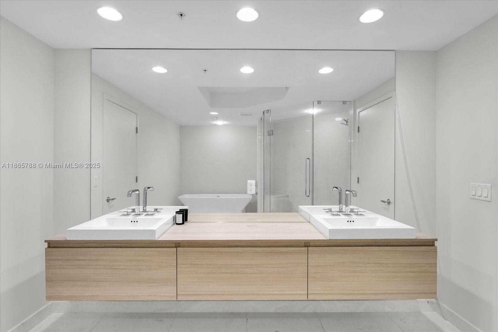17301 Biscayne Blvd # 401, North Miami Beach FL 33160 — 11