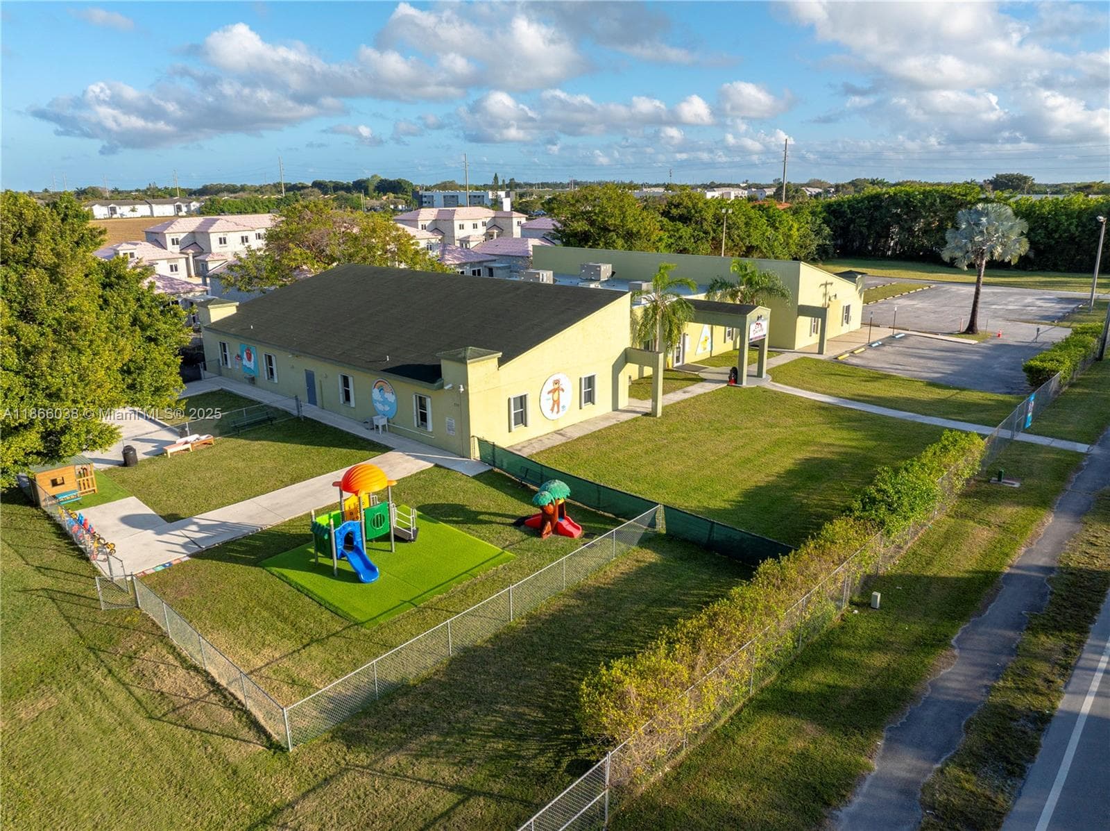 1200 NE 8th St, Homestead FL 33033 — 4