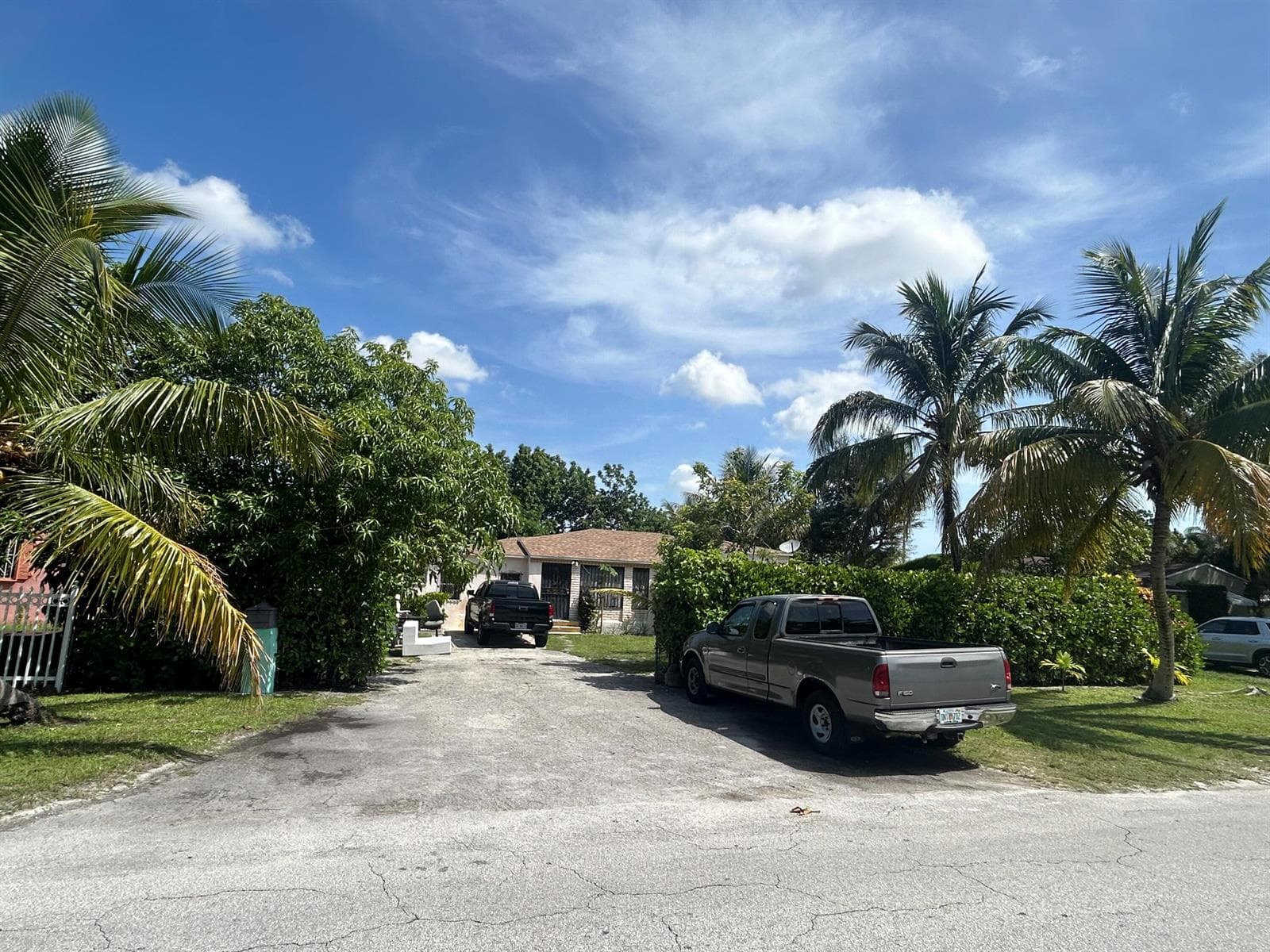 565 NW 143rd Street, Miami FL 33168 — 2