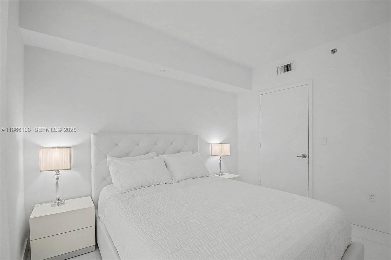 495 Brickell Ave # 3504, Miami FL 33131 — 17