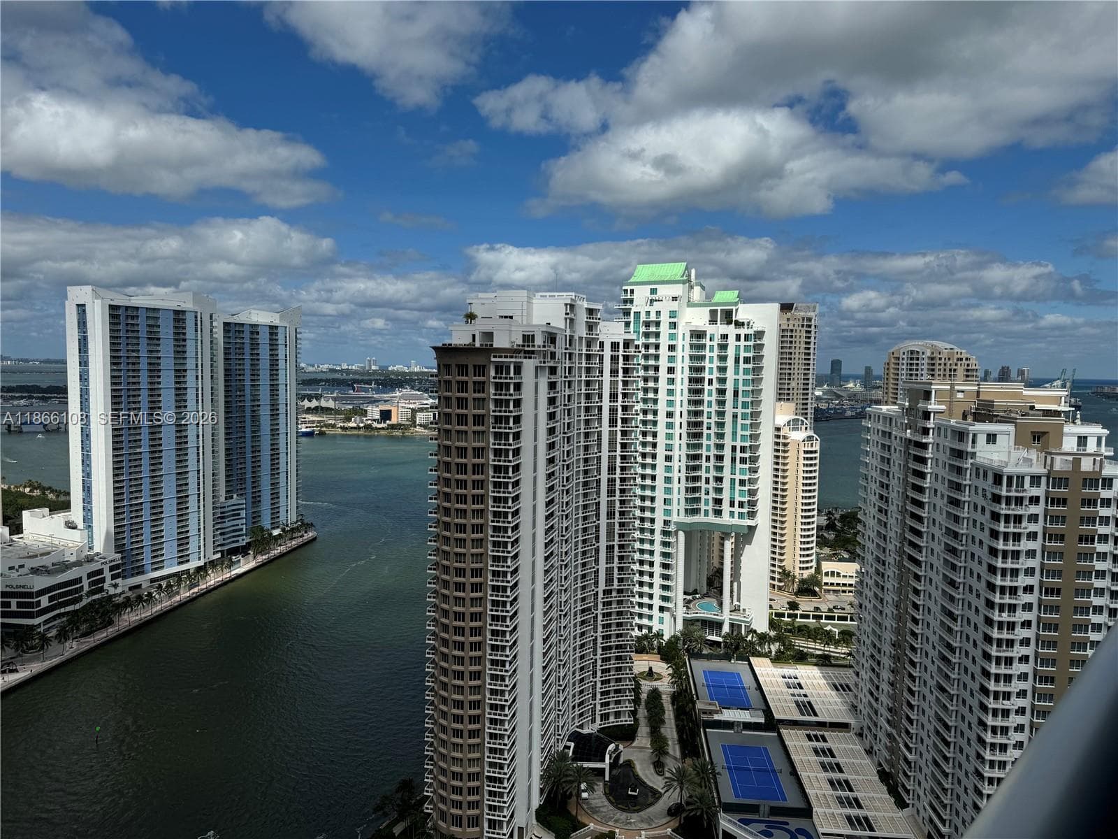 495 Brickell Ave # 3504, Miami FL 33131 — 36