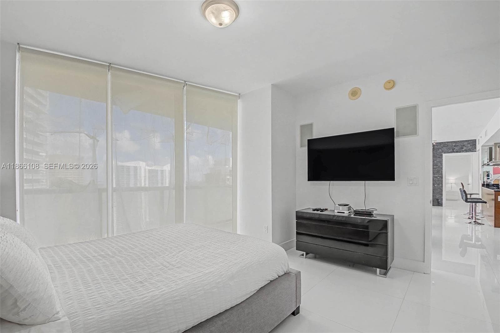 495 Brickell Ave # 3504, Miami FL 33131 — 30