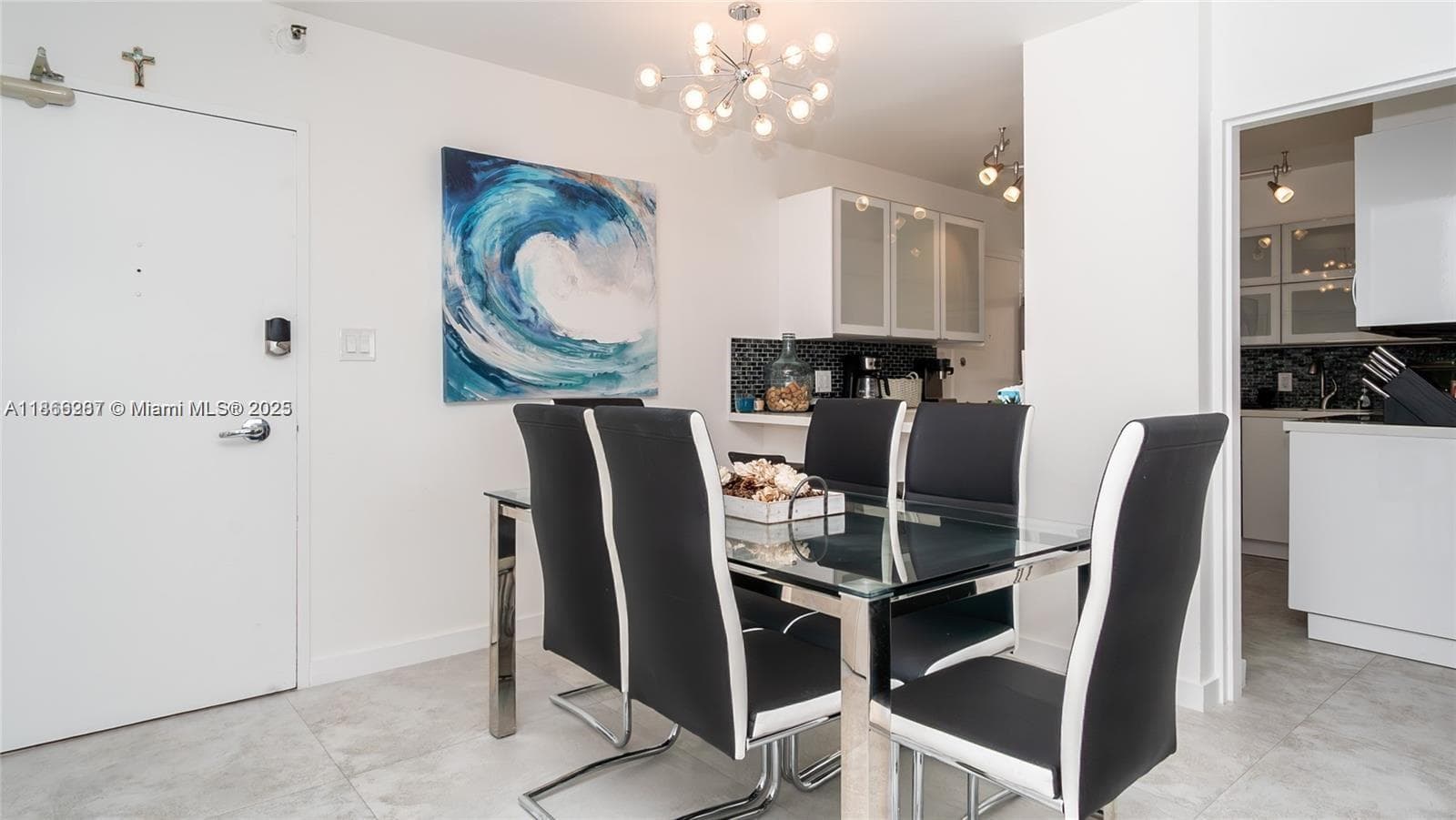 5161 Collins Ave # 811, Miami Beach FL 33140 — 6