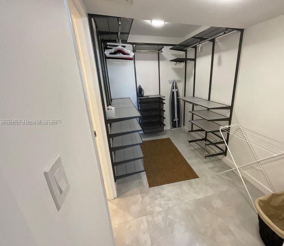 5161 Collins Ave # 811, Miami Beach FL 33140 — 9