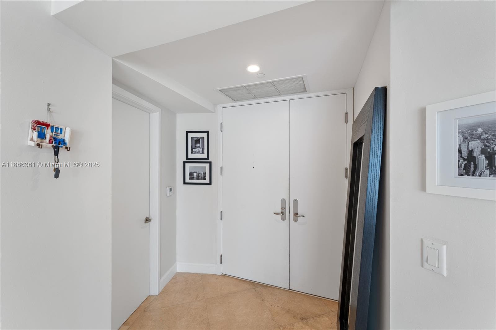 901 Brickell Key Blvd # 2801, Miami FL 33131 — 2