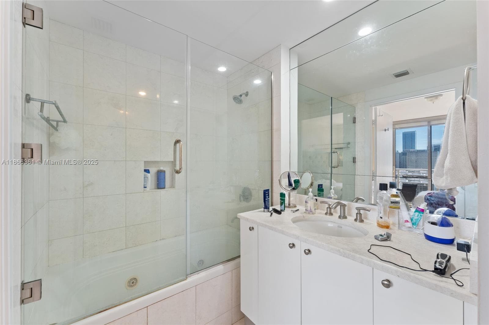 901 Brickell Key Blvd # 2801, Miami FL 33131 — 22