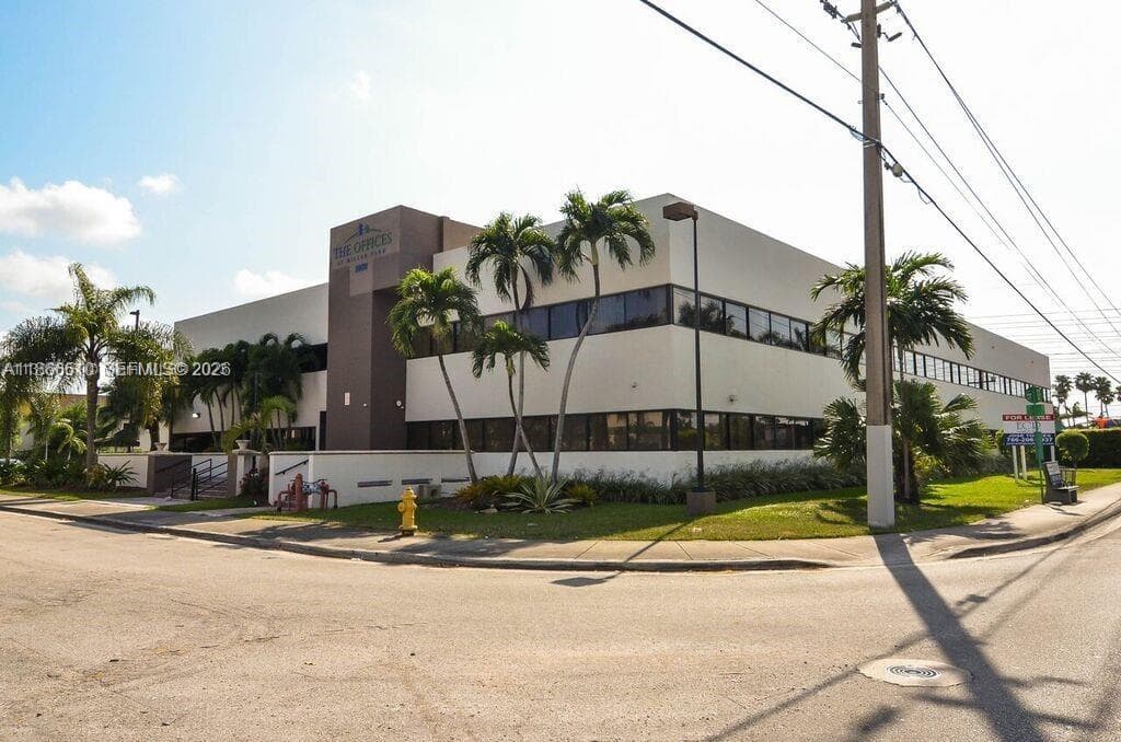 5600 SW 135th Ave, Miami FL 33183 — 4