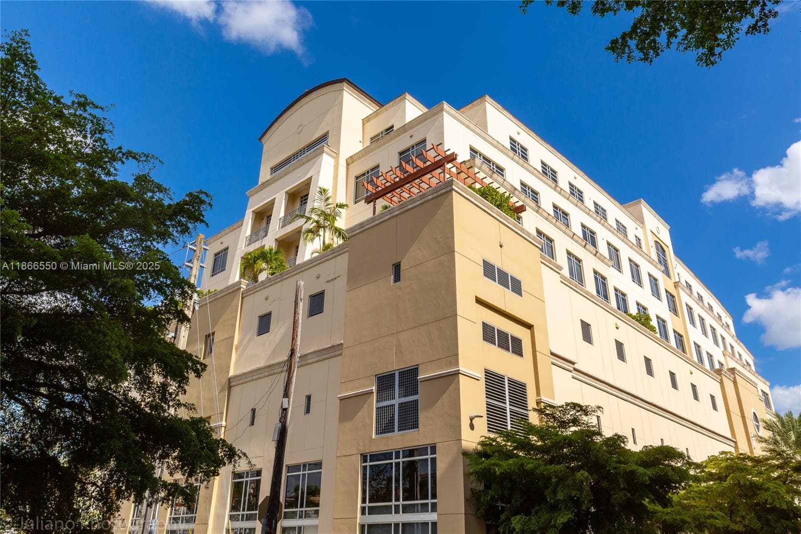 135 San Lorenzo Ave # 150, Coral Gables FL 33146 — 2
