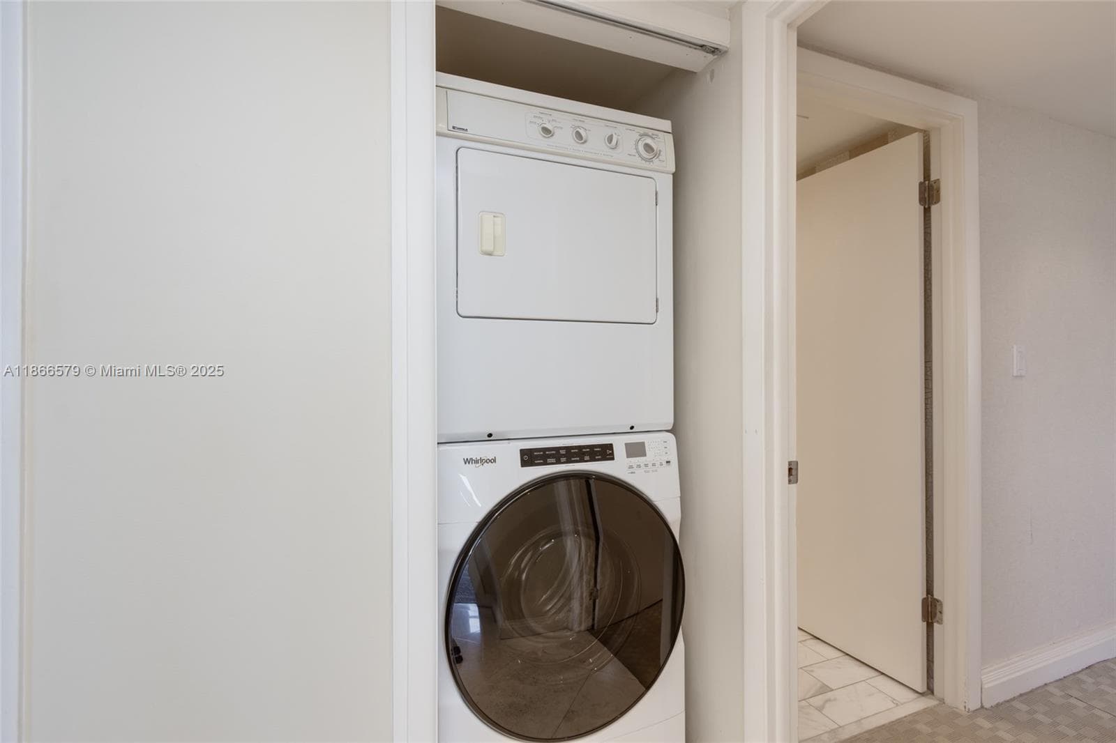 4000 Towerside Ter # 1701, Miami FL 33138 — 26