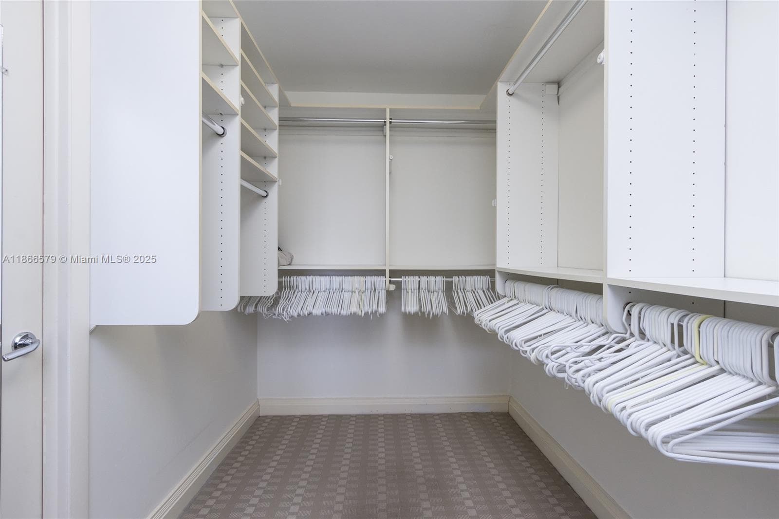 4000 Towerside Ter # 1701, Miami FL 33138 — 30