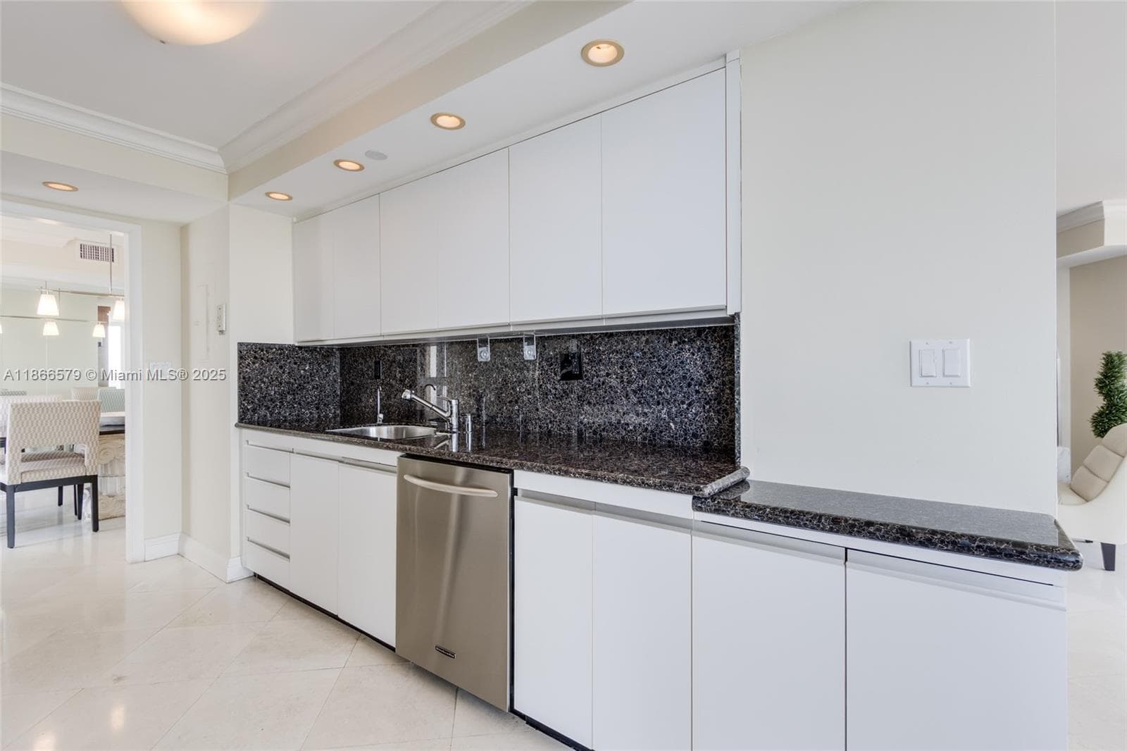 4000 Towerside Ter # 1701, Miami FL 33138 — 10