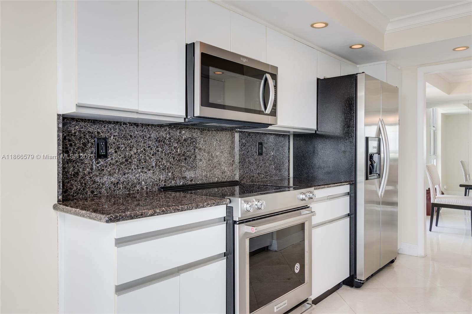 4000 Towerside Ter # 1701, Miami FL 33138 — 11