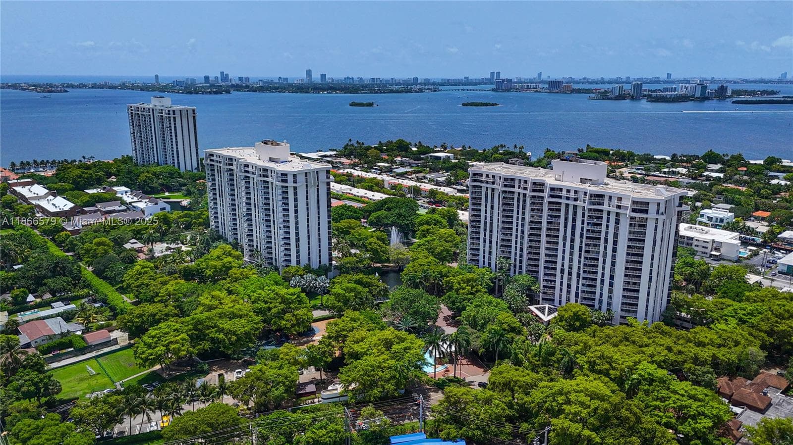 4000 Towerside Ter # 1701, Miami FL 33138 — 44
