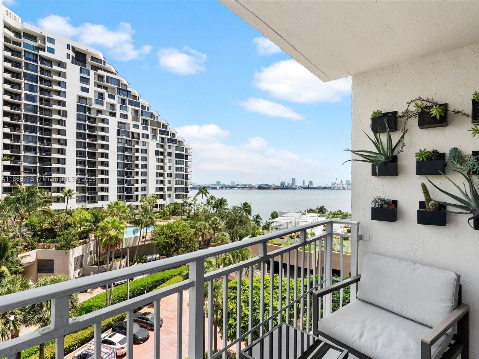 770 Claughton Island Dr # 701, Miami FL 33131 — 26
