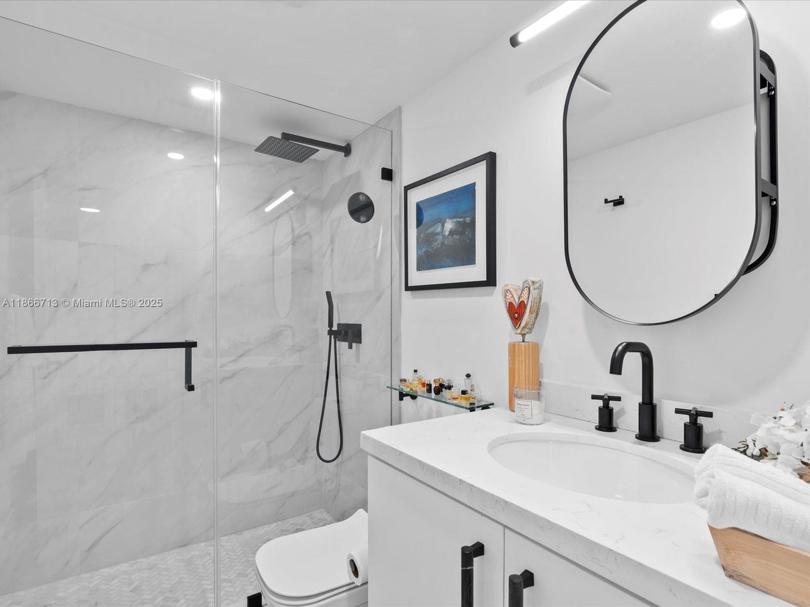 770 Claughton Island Dr # 701, Miami FL 33131 — 22
