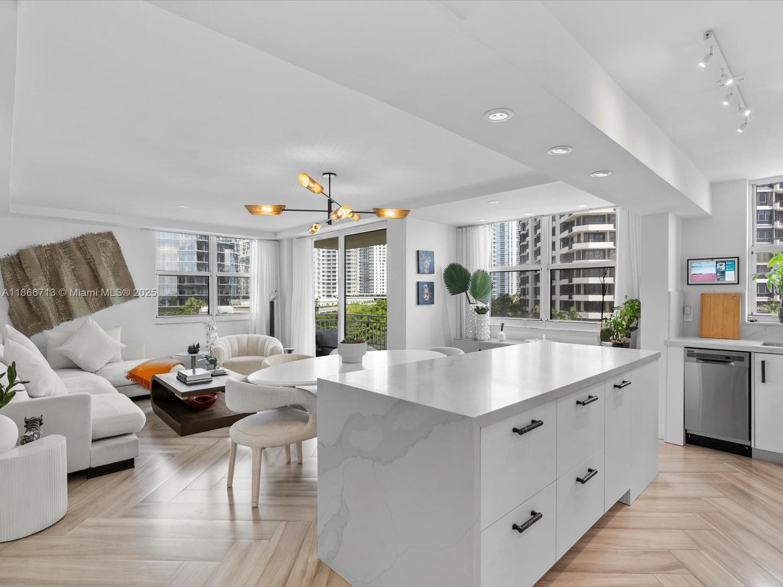 770 Claughton Island Dr # 701, Miami FL 33131 — 1
