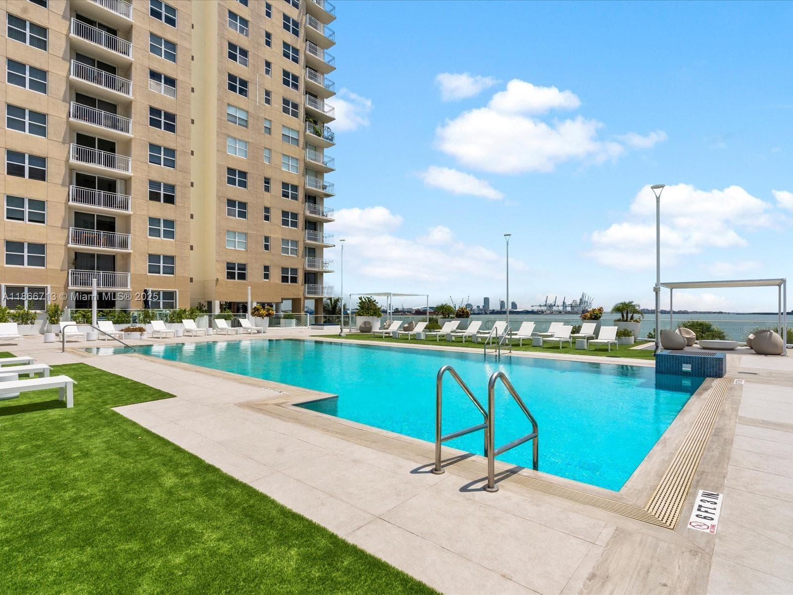 770 Claughton Island Dr # 701, Miami FL 33131 — 34