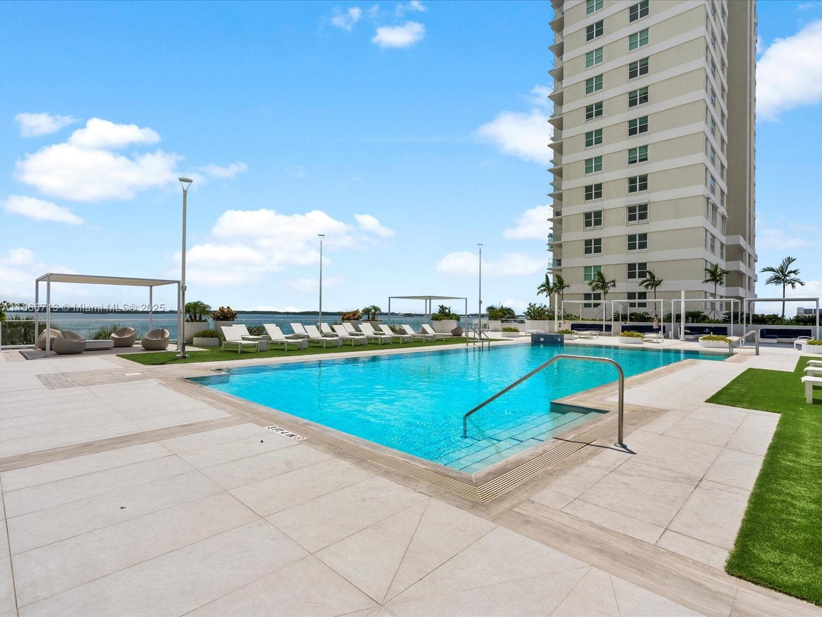 770 Claughton Island Dr # 701, Miami FL 33131 — 33