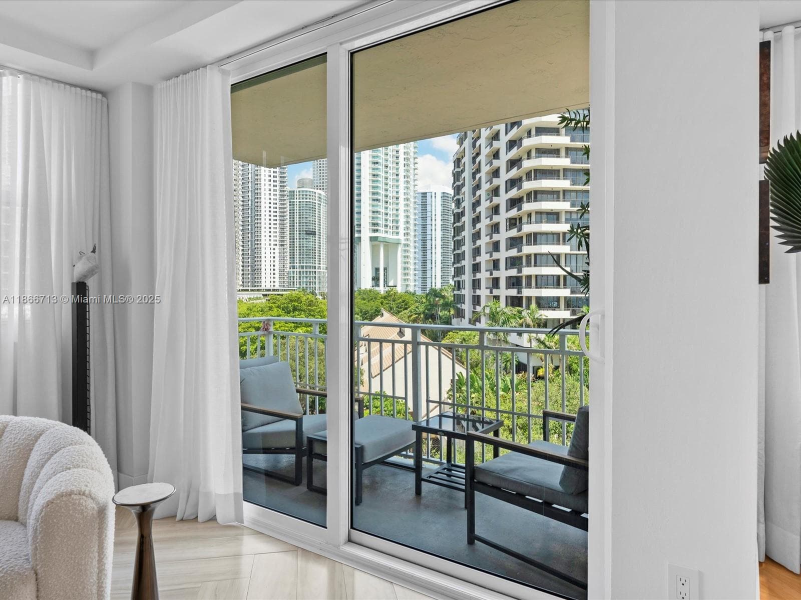 770 Claughton Island Dr # 701, Miami FL 33131 — 14