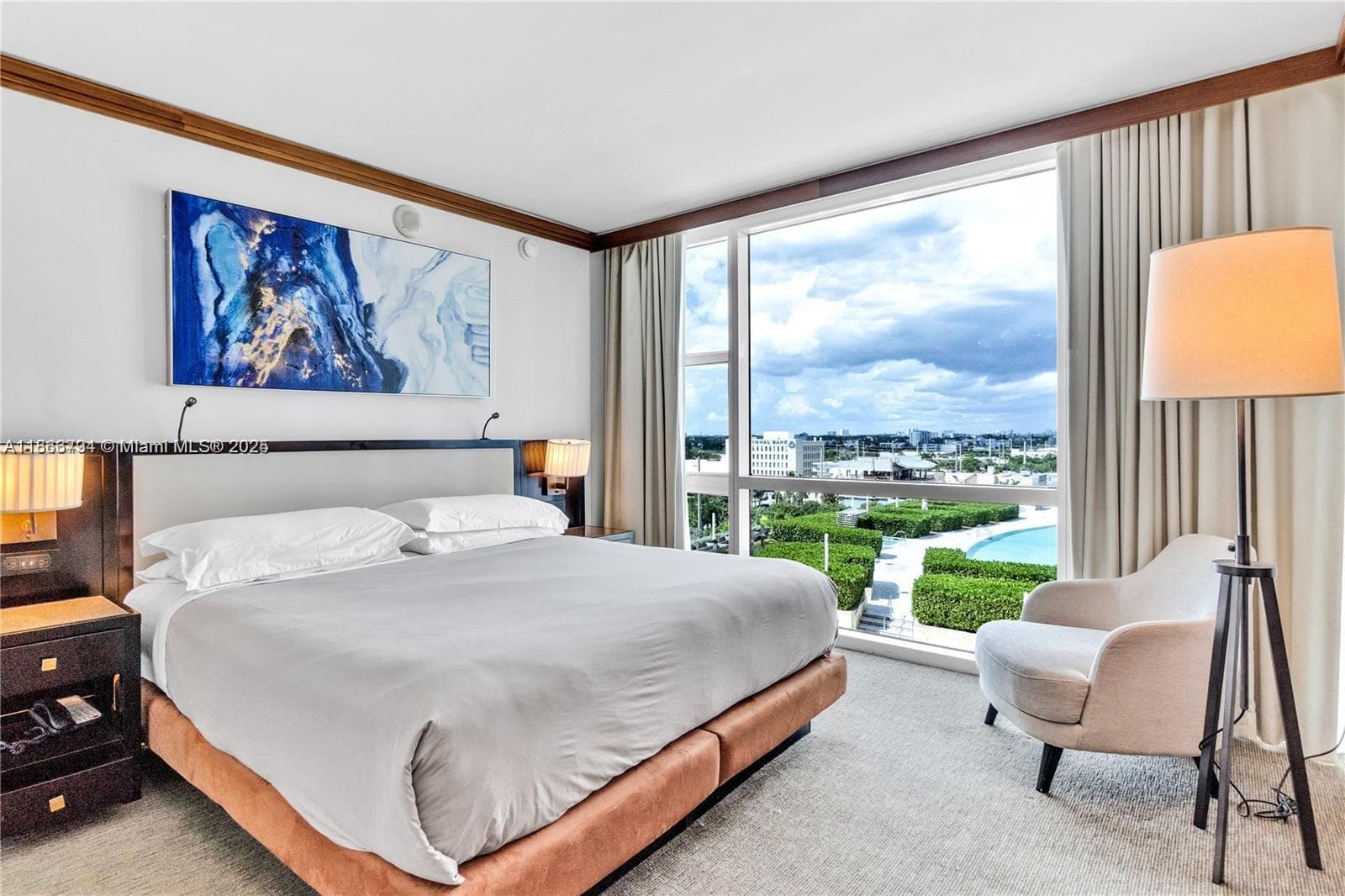 6801 Collins Ave # 818, Miami Beach FL 33141 — 2