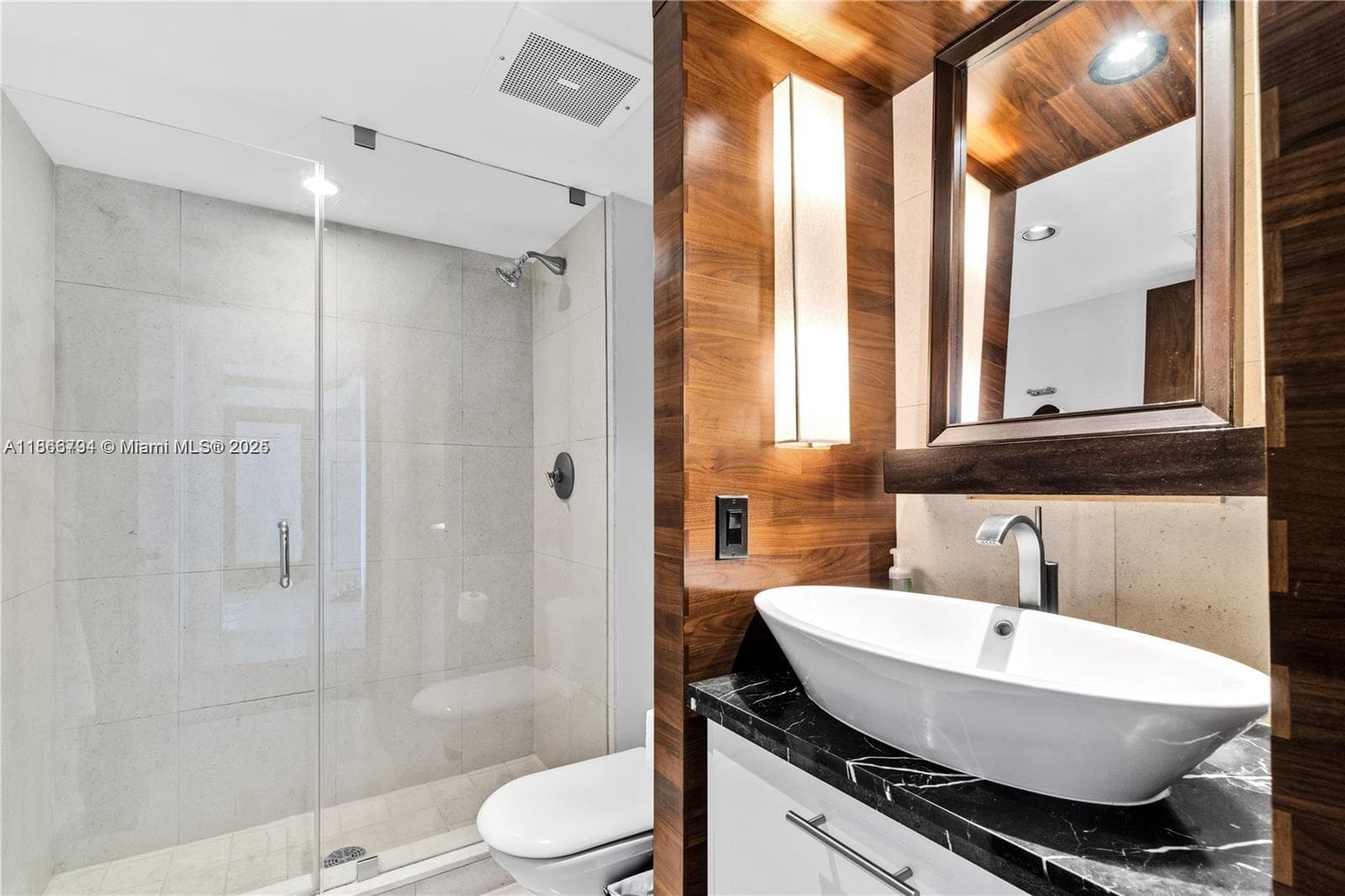 6801 Collins Ave # 818, Miami Beach FL 33141 — 13