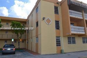 525 W 69th St # 211, Hialeah FL 33014 — 1