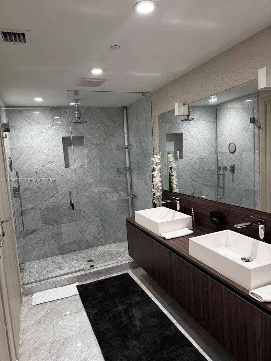 1000 Brickell Plz # 2301, Miami FL 33131 — 22