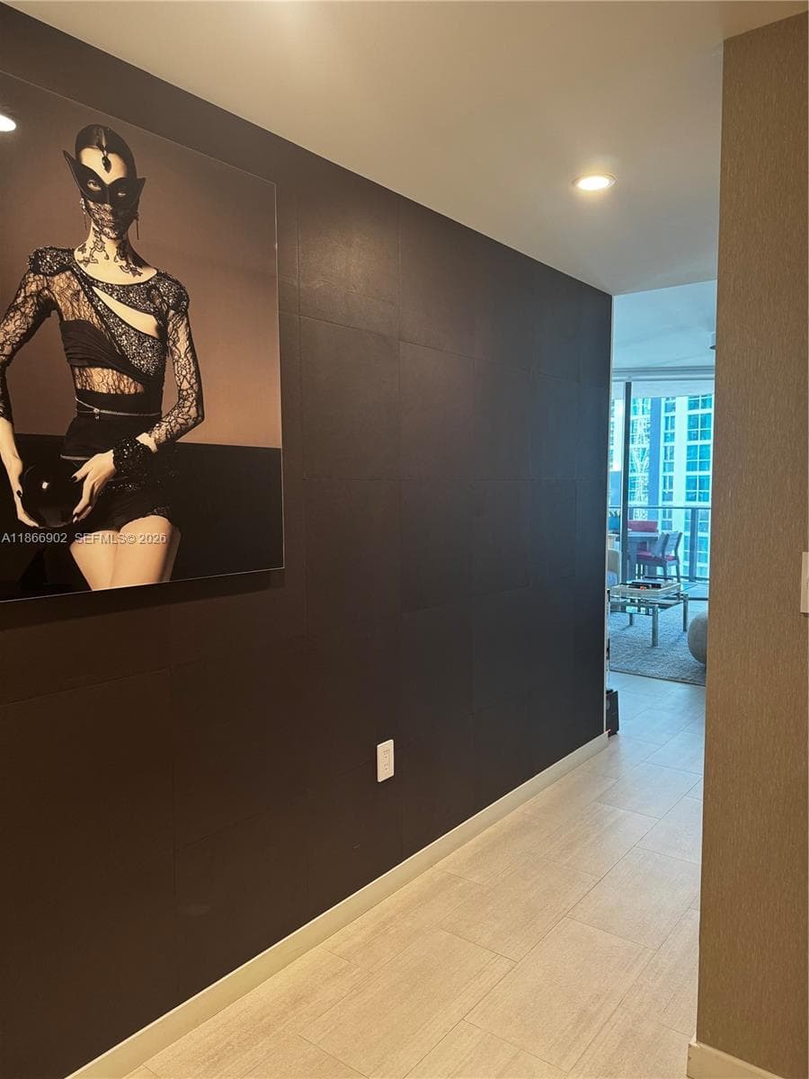 1000 Brickell Plz # 2301, Miami FL 33131 — 3