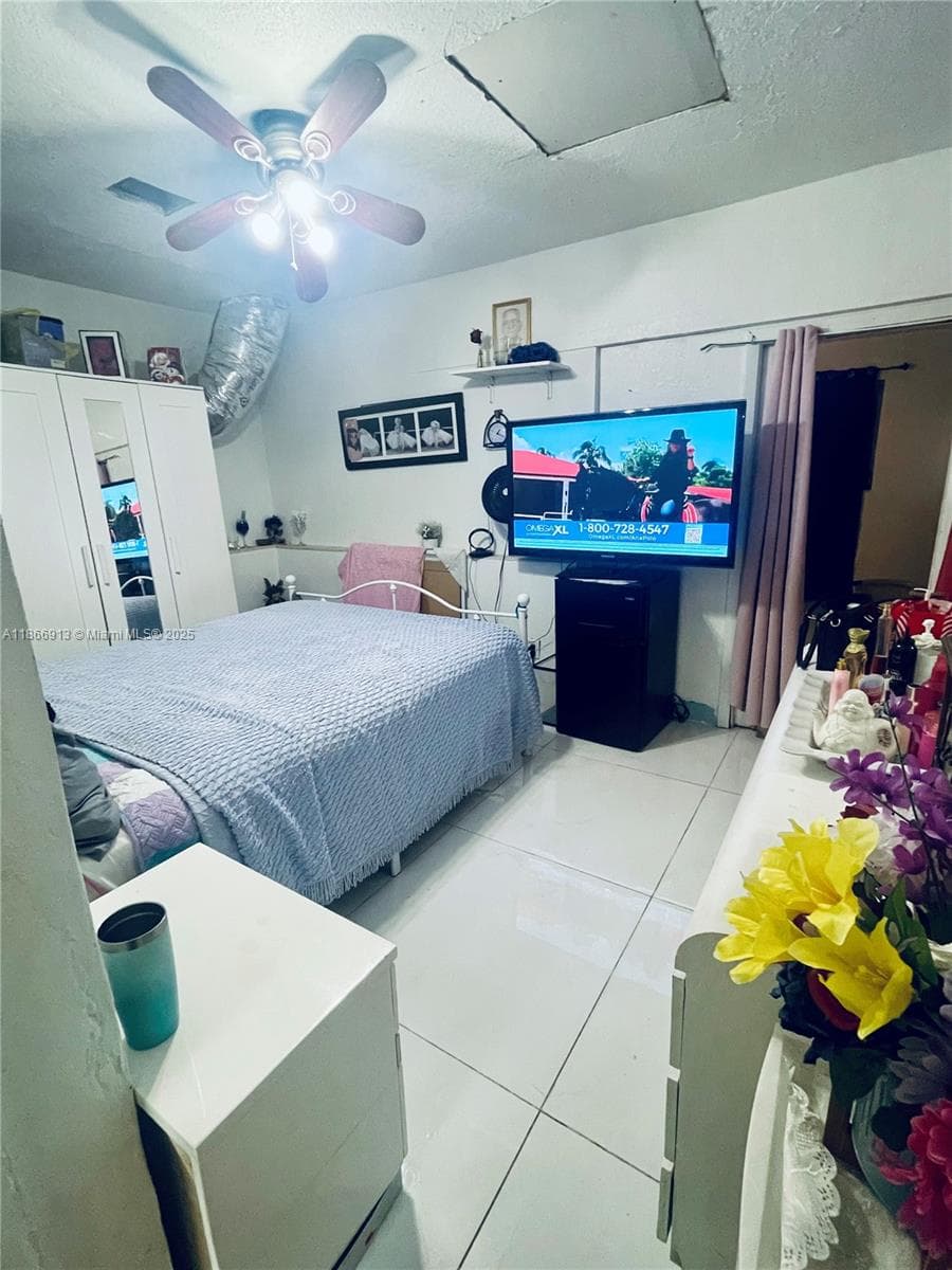 2751 NW 99th St, Miami FL 33147 — 17