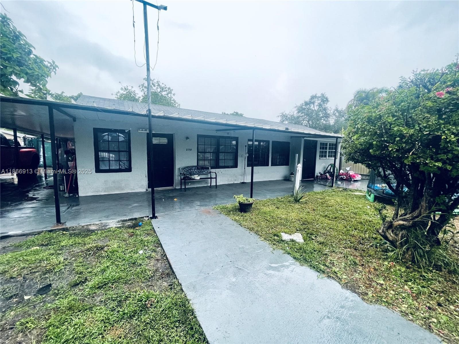 2751 NW 99th St, Miami FL 33147 — 22