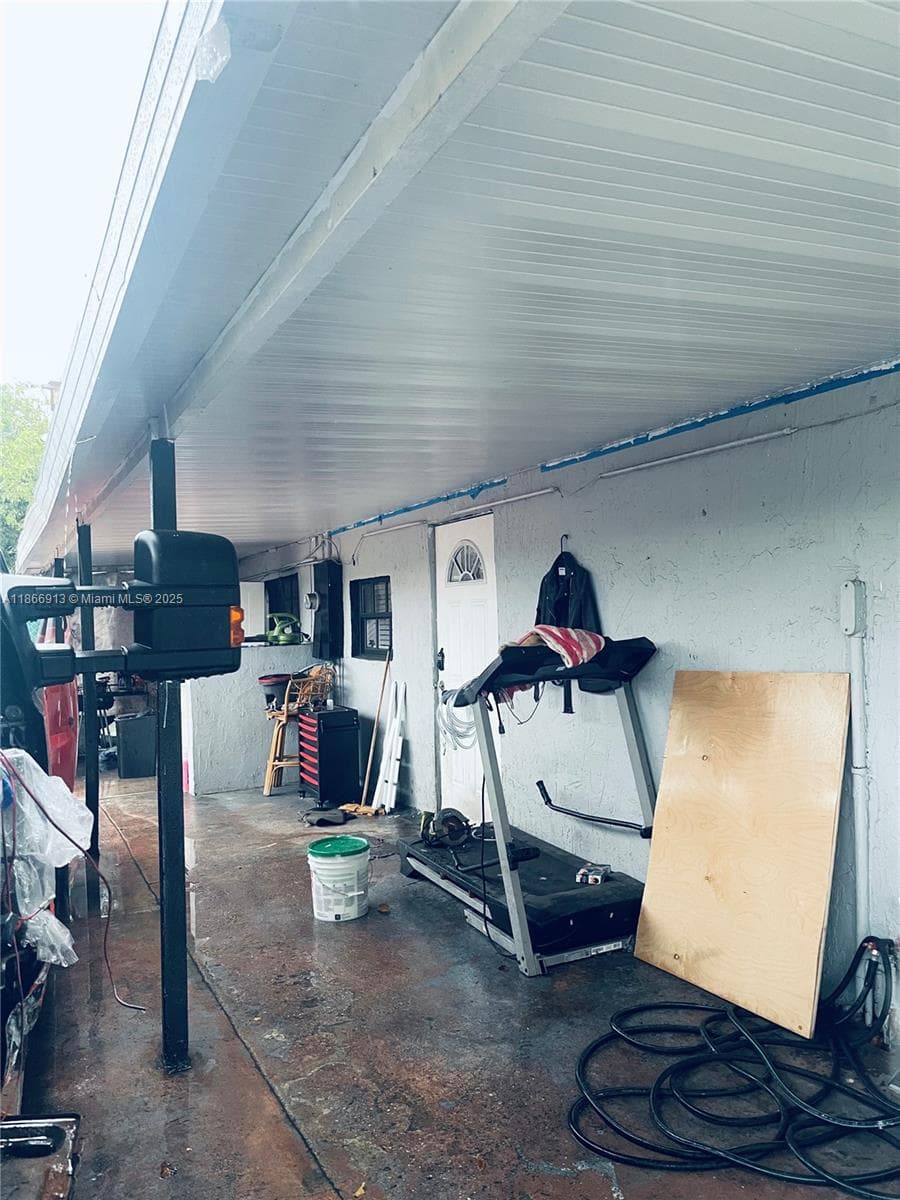 2751 NW 99th St, Miami FL 33147 — 28